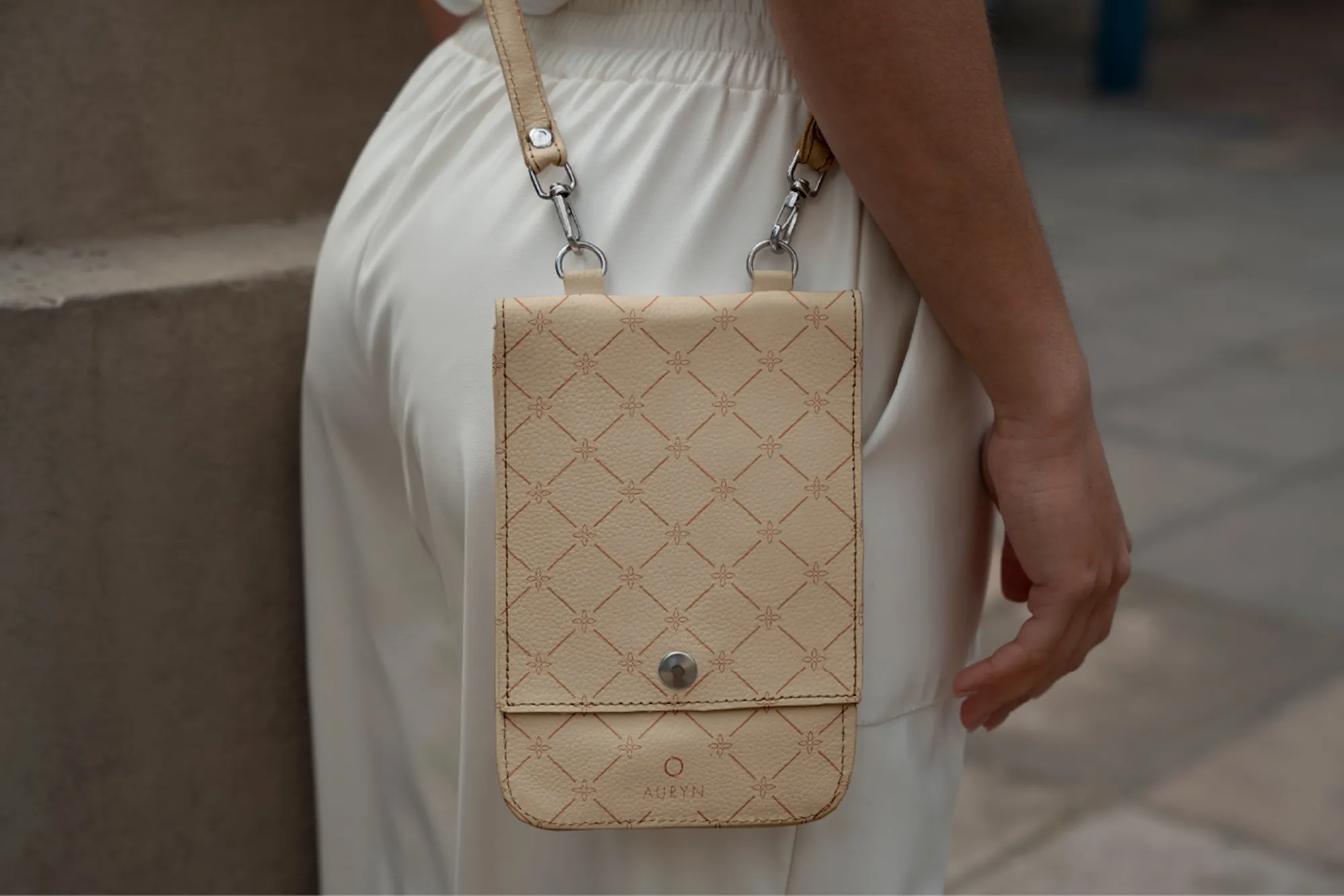 Ander Janín – Proyecto de diseño gráfico – Auryn Ander Janín - Proyecto de diseño gráfico - Auryn